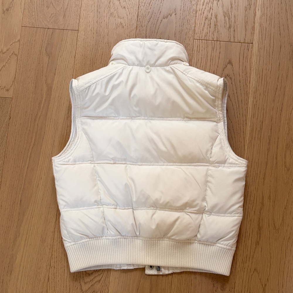 Forever 21 Duck Down White Puffer Vest - Picture 2 of 8
